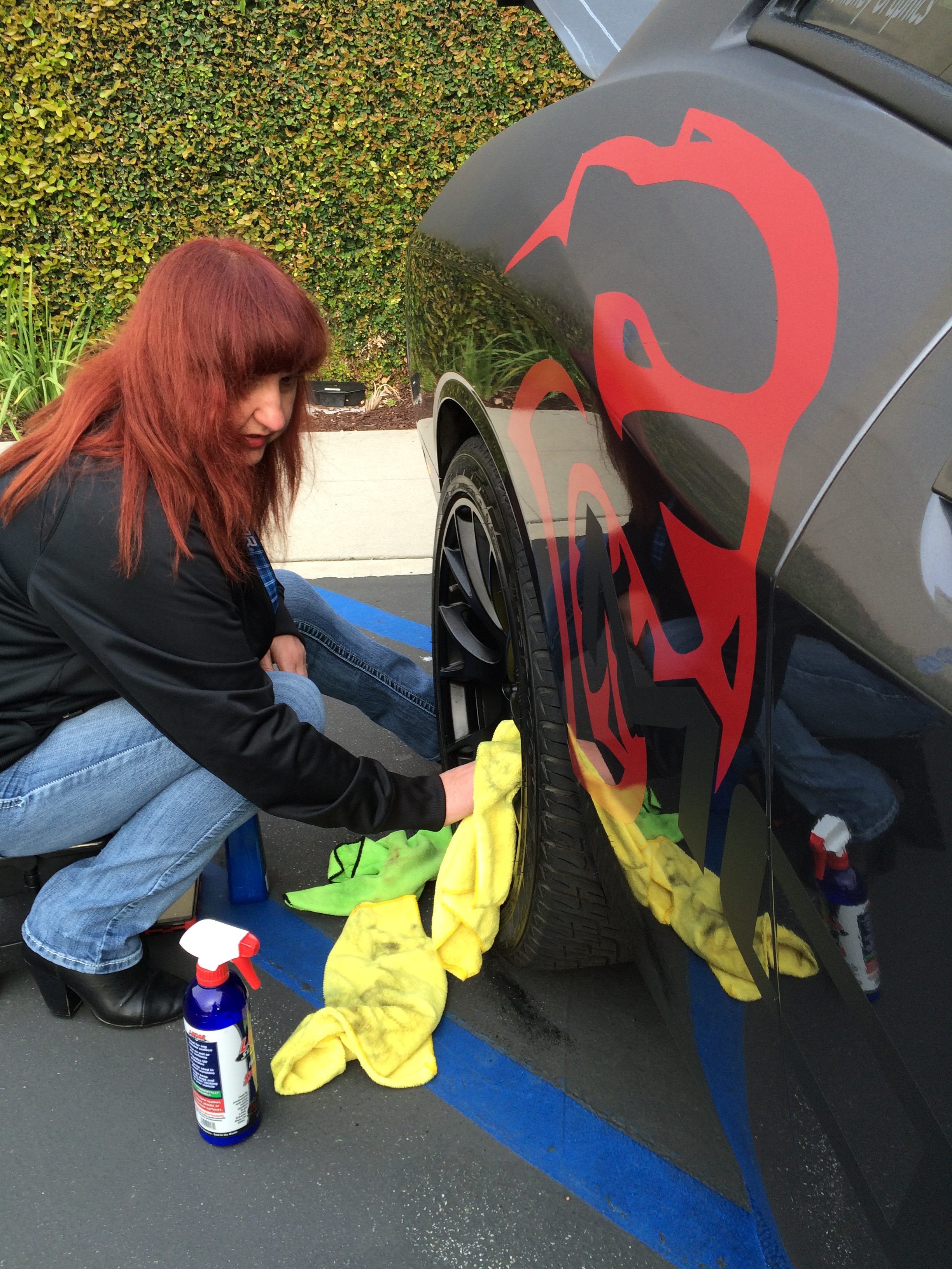 Mopar Shakers of the Plains member Rei Pittman is up & cleaning up her Dodge Challenger SRT Hellcat.