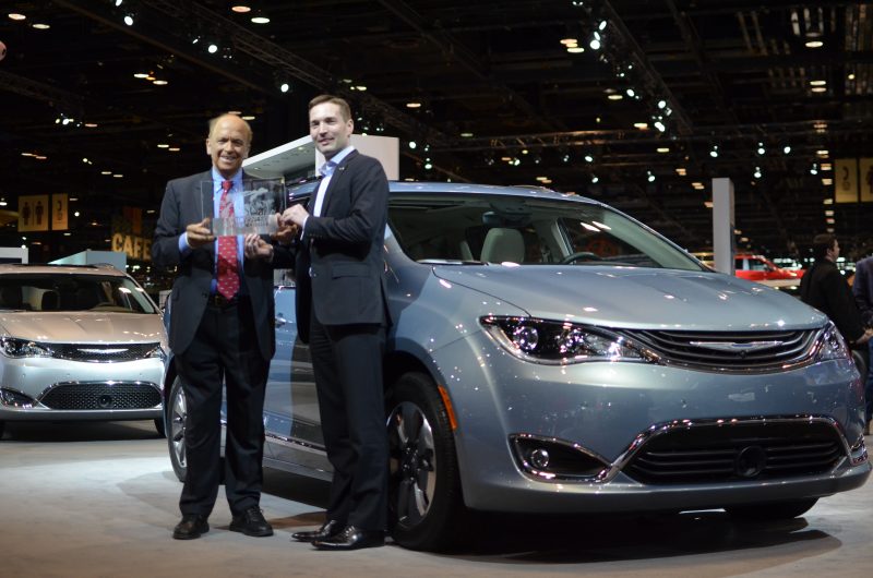 Drivers' Choice Award presentation at the Chicago Auto Show. (By Patrick Lucas, MotorWeek)